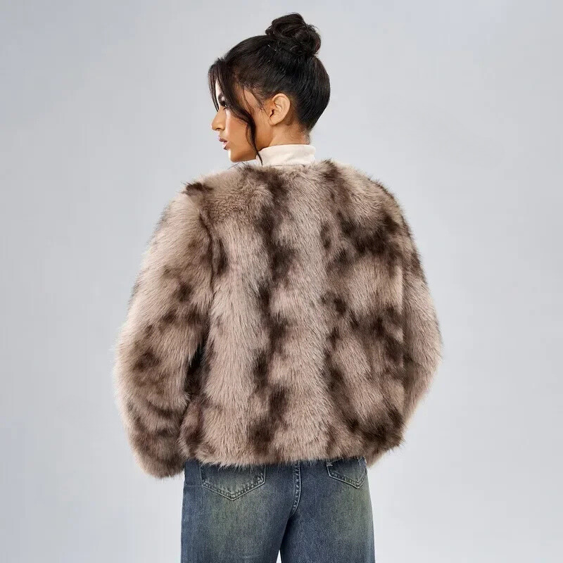 Donna Fur Coat - Luxurious Faux Fur Elegance for Ultimate Winter Warmth